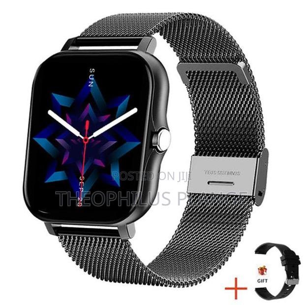 Smart Watch With Extra Strap · Photo 1