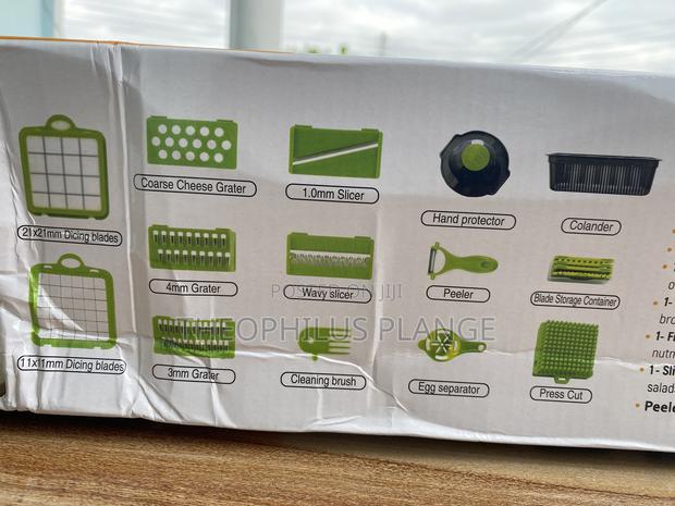 Study and Multifunctional 12 in 1 Vegetable Chopper / Slicer · Photo 3
