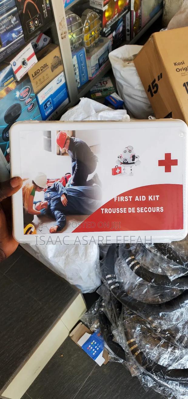 First Aid Kits For 15 People · Photo 4