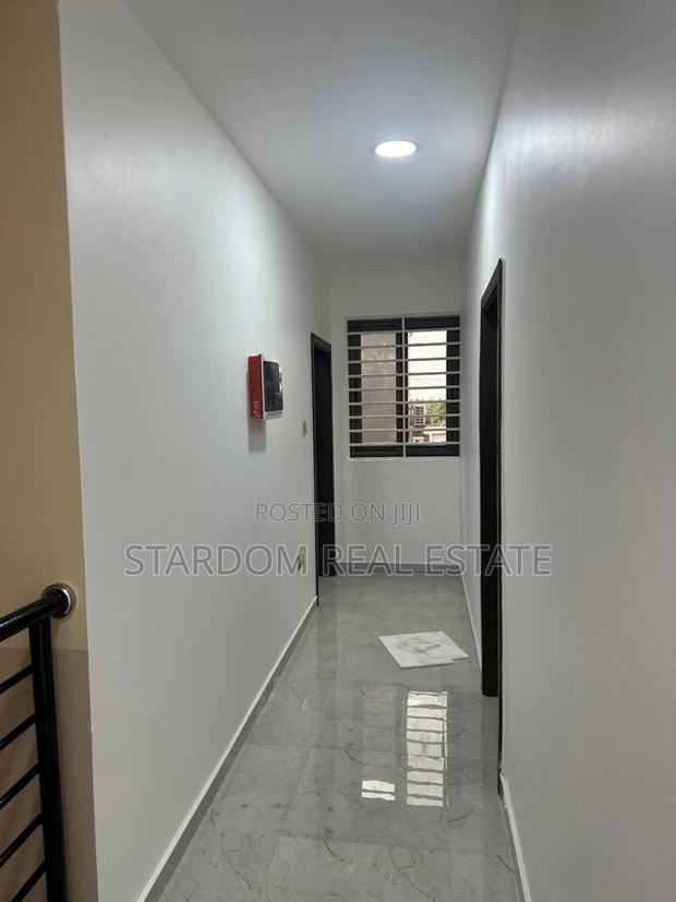 2bdrm Townhouse / Terrace in UPSA Area for rent · Photo 7