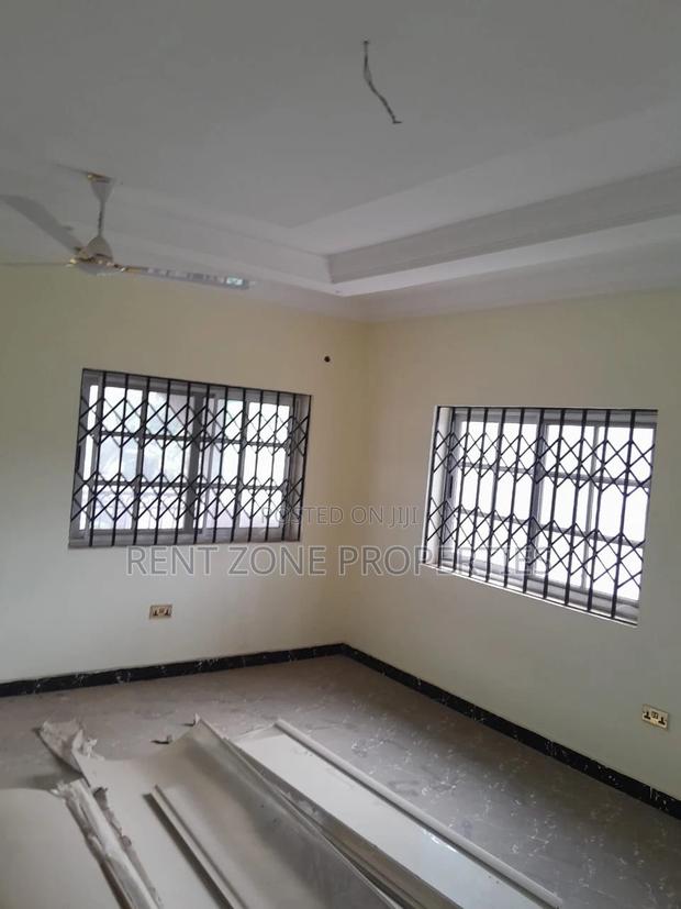 6bdrm Duplex in Ofankor for rent · Photo 8