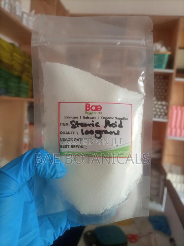 E Wax, Stearic Acid, Cetyl Alcohol · Photo 2