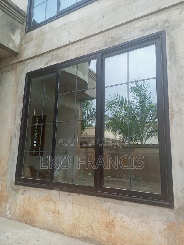 Sliding Windows Double Glazed · Photo 2