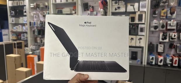 iPad Pro 11 Inch Magic Keyboard · Photo 1