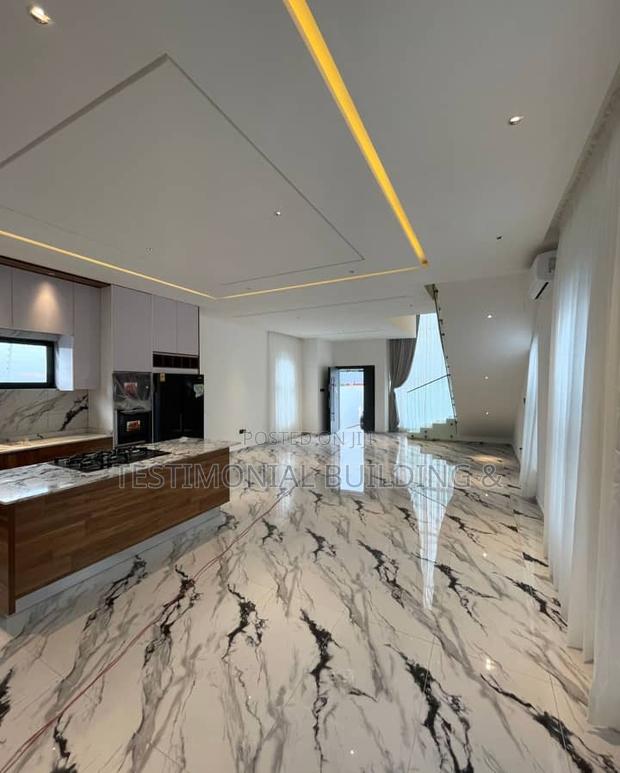 4bdrm House in Testimonial Building, School Junction for sale · Photo 2