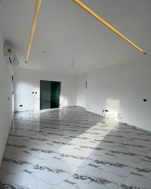 4bdrm House in Testimonial Building, School Junction for sale · Photo 7