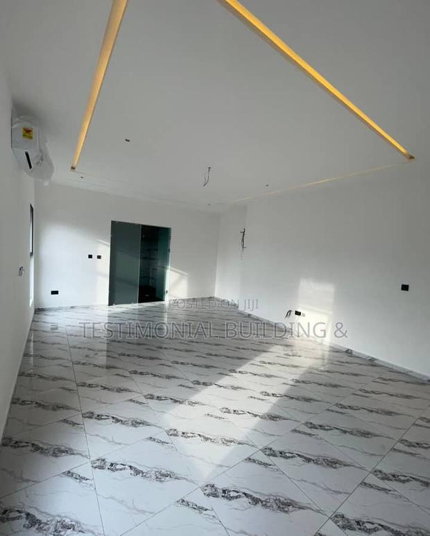 4bdrm House in Testimonial Building, School Junction for sale · Photo 8