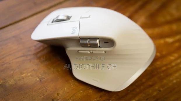 Logitech MX MASTER 3S Performance Wireless Mouse · Photo 4