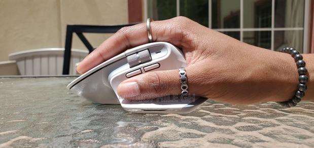 Logitech MX MASTER 3S Performance Wireless Mouse · Photo 6
