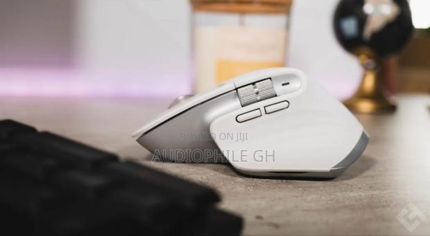 Logitech MX MASTER 3S Performance Wireless Mouse · Photo 2