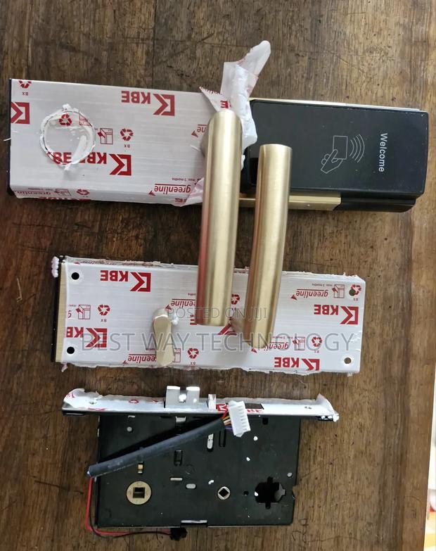 Hotel Lock 01 · Photo 2