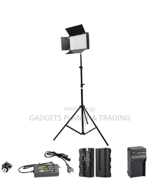 Pro LED 800 Photography Rechargeable Light Batteries Stand · Photo 1