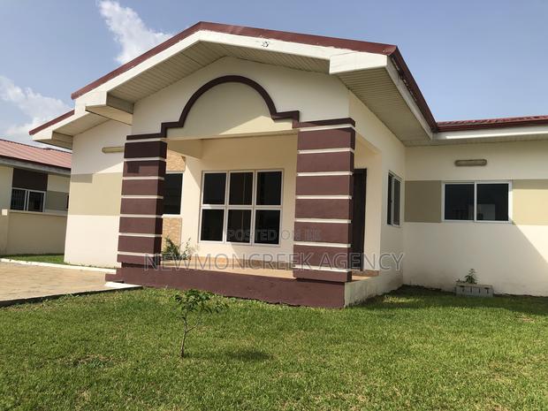 3bdrm Bungalow in Gated Est.Oyibi. for sale · Photo 3
