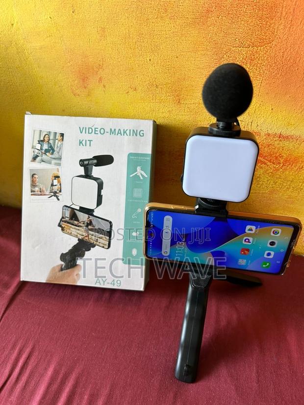 Video Kit / Vlogging Kit With Single Light · Photo 2