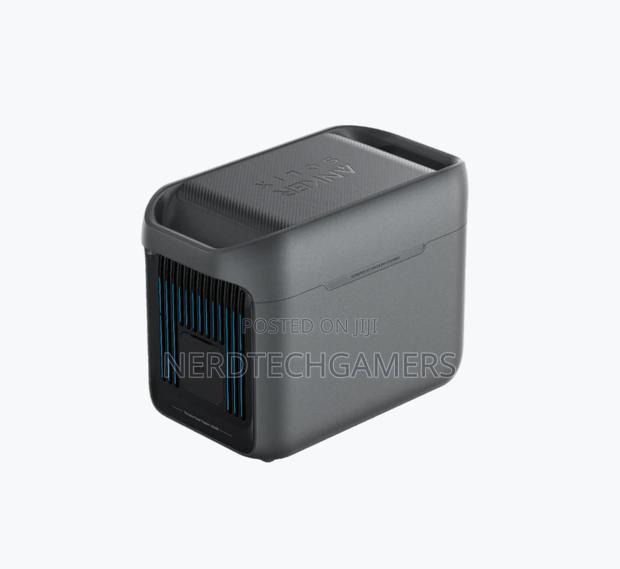Anker SOLIX C1000 Portable Power Station - 1056wh | 1800W · Photo 4