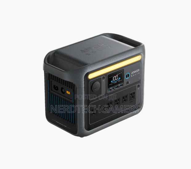Anker SOLIX C1000 Portable Power Station - 1056wh | 1800W · Photo 3