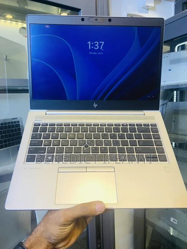 Laptop HP EliteBook 745 G6 8GB AMD Ryzen 5 SSD 256GB · Photo 1