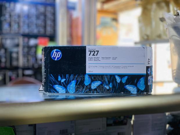 HP 727 Ink Designjet T930, T1530, T1530 (300ml) · Photo 3