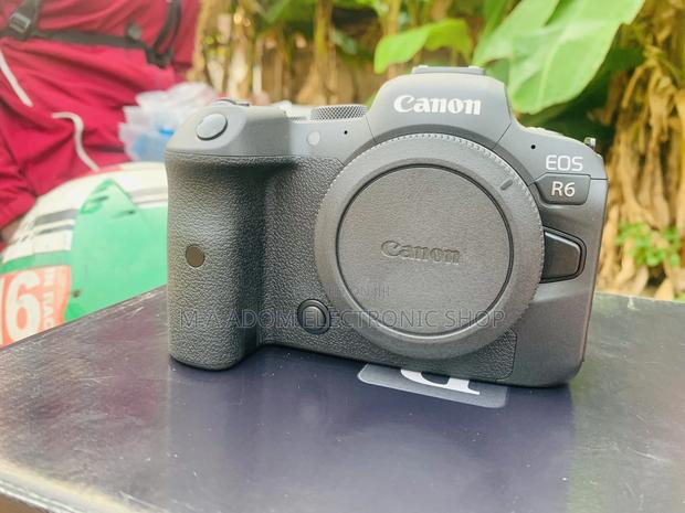 Original Canon R6 Camera With 24-105mm Lens · Photo 1