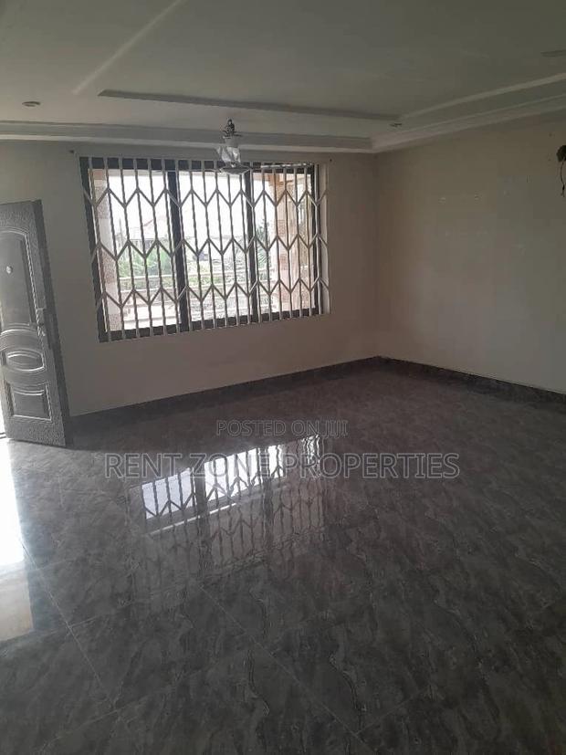 2bdrm Apartment in Rent Zone, Ablekuma for rent · Photo 5