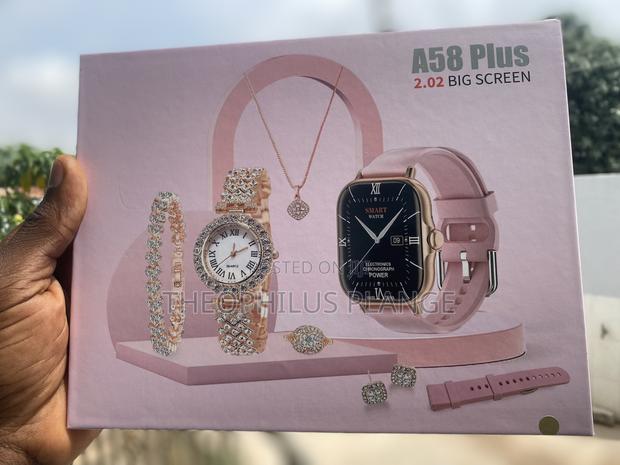 A58 Ladies Smart Watch With Bracelets Set · Photo 5