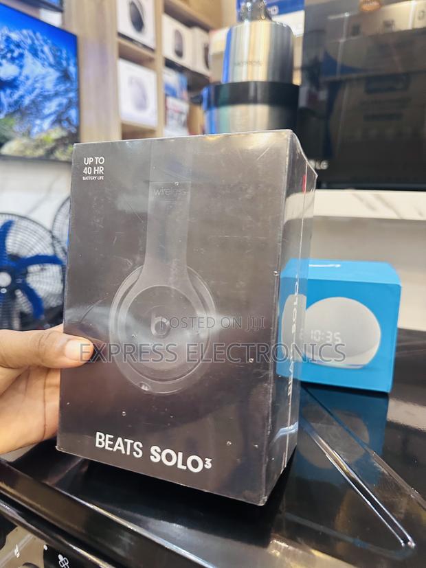 Very Affordable Headset Beats Solo 3 · Photo 1