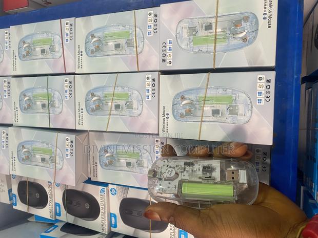 Ultra-Slim Design Wireless,Bluetooth and Chargeable Mouse · Photo 4