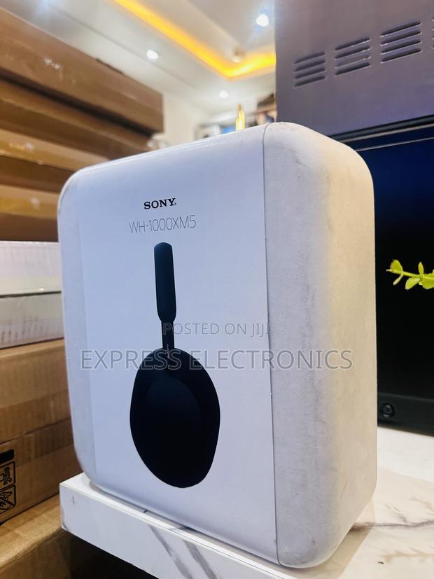 Call and Order for SONY WH-1000XM5 · Photo 1