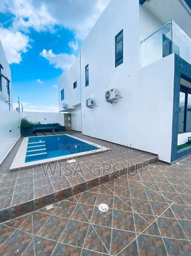 5bdrm Duplex in Wisa Groups, Accra Metropolitan for sale · Photo 5