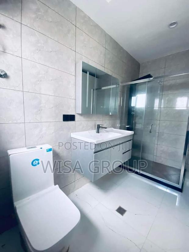 5bdrm Duplex in Wisa Groups, Accra Metropolitan for sale · Photo 7