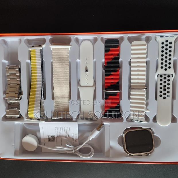 Ultra 7in1 Smart Watch · Photo 1