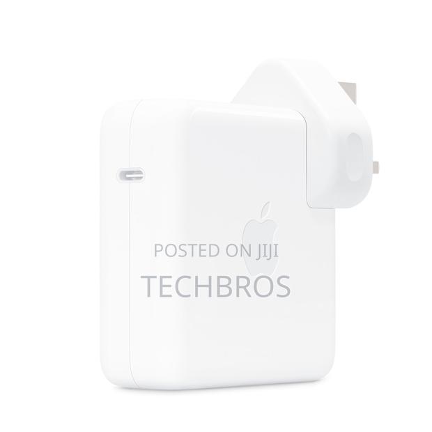 Original Apple 96w Macbook Adapter(Uk) · Photo 1