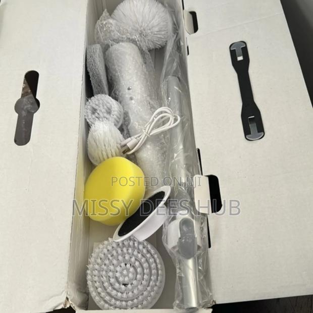 Tornado Cordless Power Scrubber · Photo 4