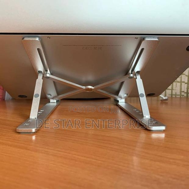 Durable Laptop Stand · Photo 1