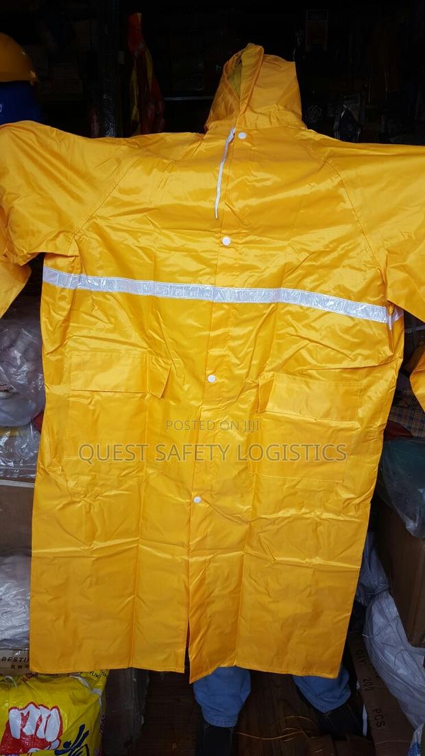 Raincoat With Reflectors · Photo 1