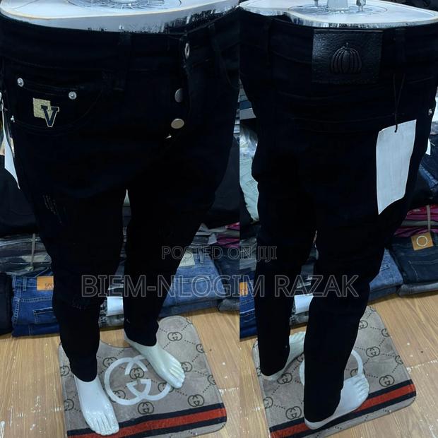 High Quality Plain Blue N Black Jeans Available in Stock · Photo 3