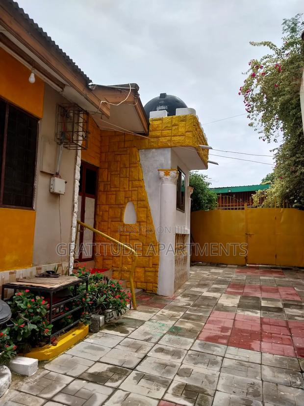 Gratitude Ambassador Suite: 1bdrm Short Stay:Ghc300 Per Day: 2 Guests · Photo 6
