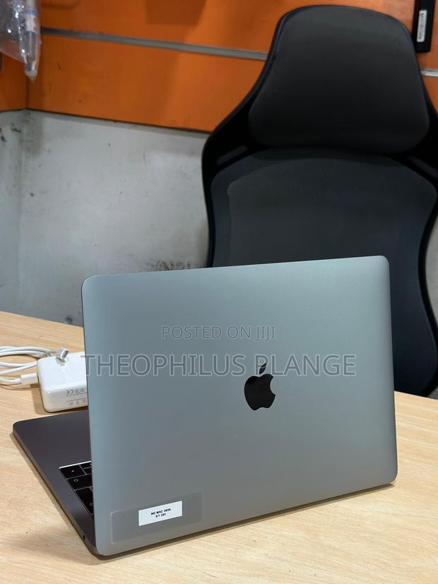 New Laptop Apple MacBook Pro 2016 8GB Intel Core I5 SSD 256GB · Photo 1