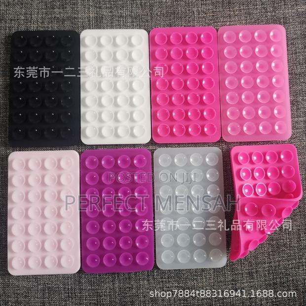 Phone Grip · Photo 2