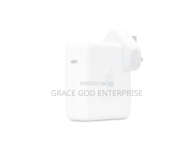 Original Apple 96W Macbook Adapter · Photo 1