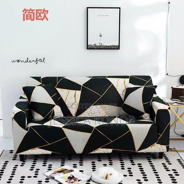 Elastic Sofa Covers Available in Various Sizes · Photo 1