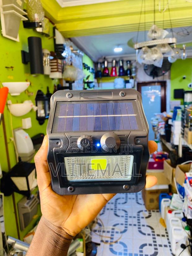 Waterproof Solar Light (CL-108) · Photo 1