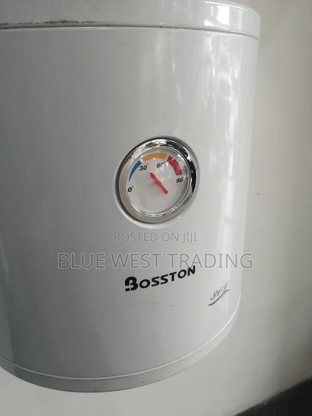 Boston Water Heater 30 Liters · Photo 2