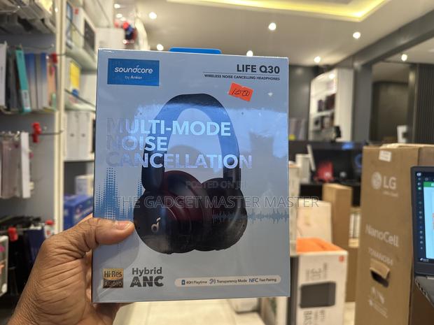 Soundcore by Anker Life Q30 · Photo 1