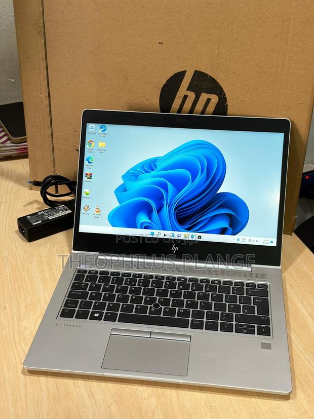 New Laptop HP EliteBook 735 G5 8GB AMD Ryzen SSD 256GB · Photo 2