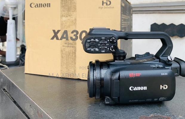 Well Design Canon XA30 Professional Camcorder(Black). · Photo 1