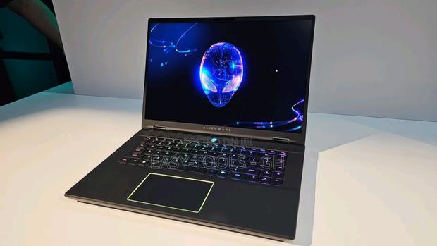 New Laptop Dell Alienware X16 16GB Intel Core I9 SSD 1T · Photo 1
