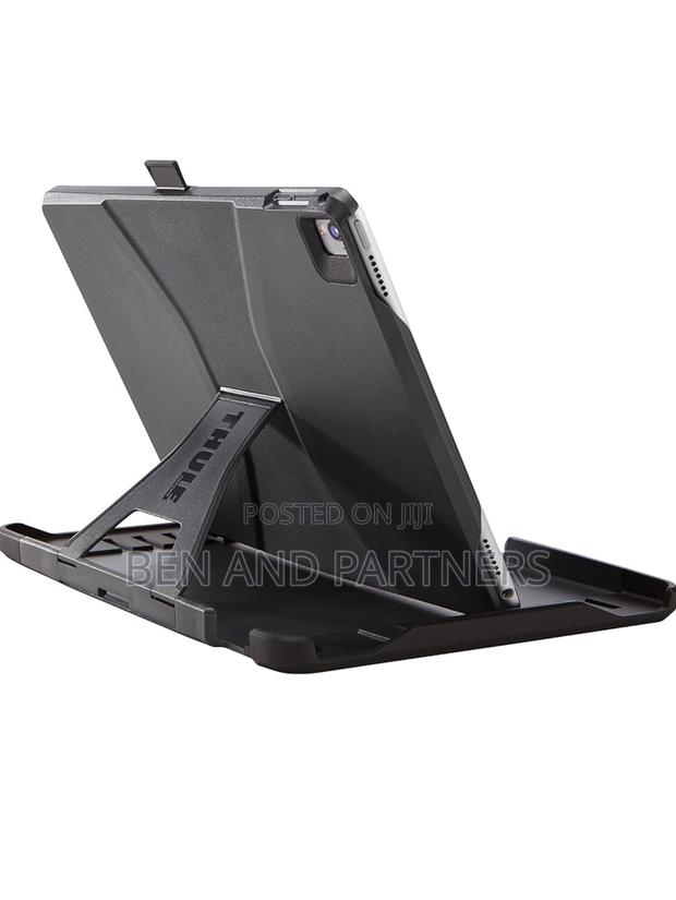Thule, Atmos Hardshell Case for 10.5" iPad Pro, Dark Shadow · Photo 3
