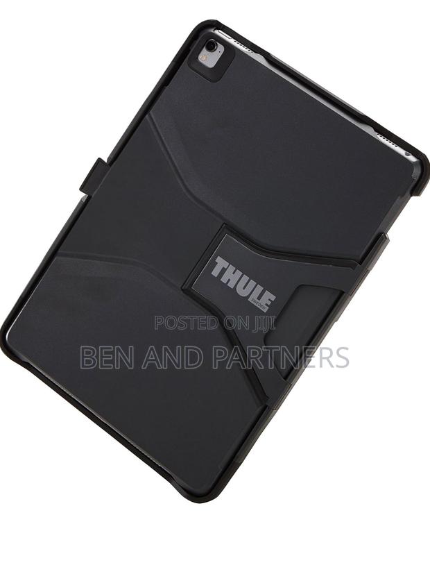 Thule, Atmos Hardshell Case for 10.5" iPad Pro, Dark Shadow · Photo 5