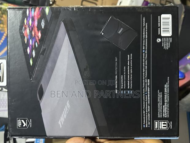 Thule, Atmos Hardshell Case for 10.5" iPad Pro, Dark Shadow · Photo 6